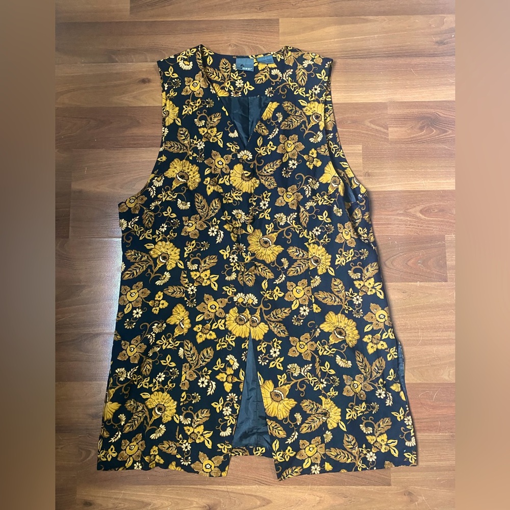 Vintage Vest flowery and beaded